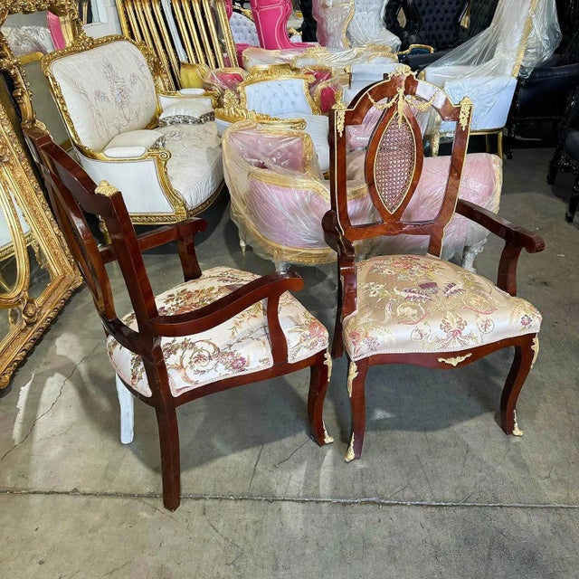 In love with this chair. We bring this beautiful and clasical chair. Fully refinished and reupholstered using a high end...
