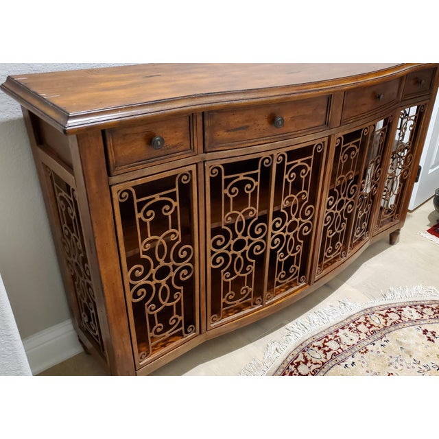 Striking a perfect balance between traditional elegance and transitional functionality, this heavy, heritage-quality piece...