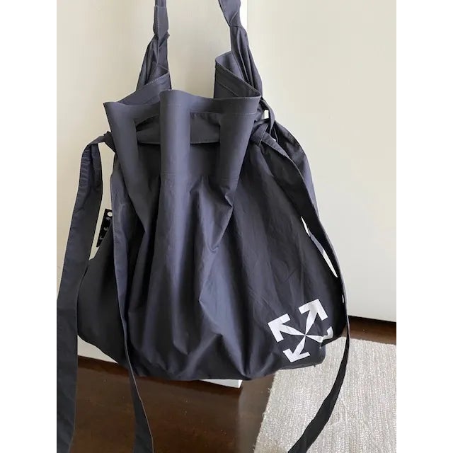 2020s Virgil Abloh Off-White Crossbody/Shoulder Bag, Made in Italy, Adjustable Straps For Sale - Image 5 of 12