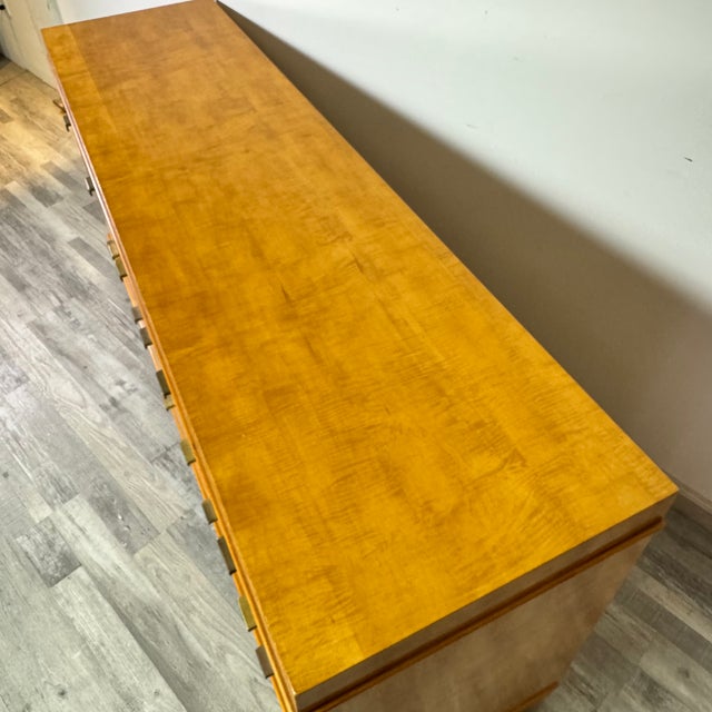 Gold White Ash Burl 11 Drawer Low Dresser by Lane Altivista For Sale - Image 8 of 12