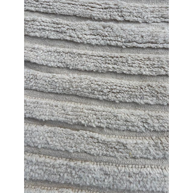 1990s Moroccan Beni Ouarain Wool Runner Rug, 1990 For Sale - Image 5 of 9