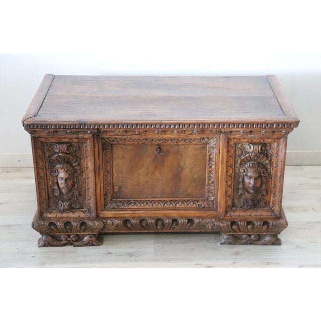 Antique Blanket Chest in Hand-Carved Walnut, 1600s For Sale - Image 11 of 17