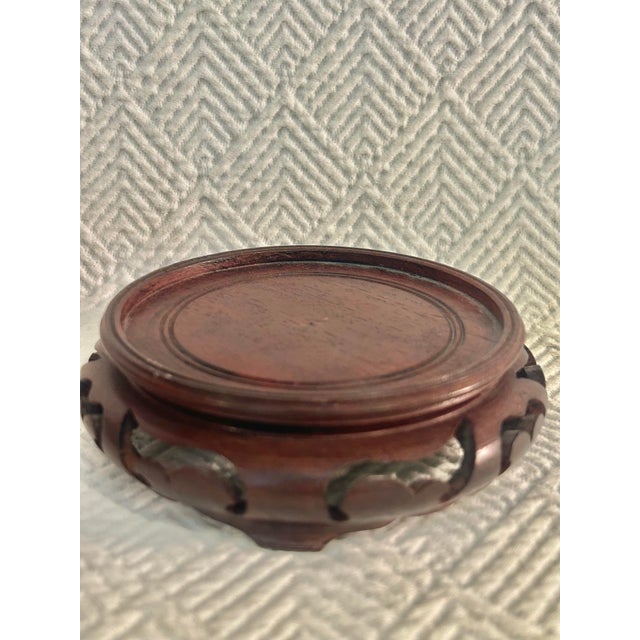 Vintage Japanese Satsuma Style Hand-Painted Porcelain Jardinière Cachepot With Wood Ming Style Stand For Sale - Image 9 of 12