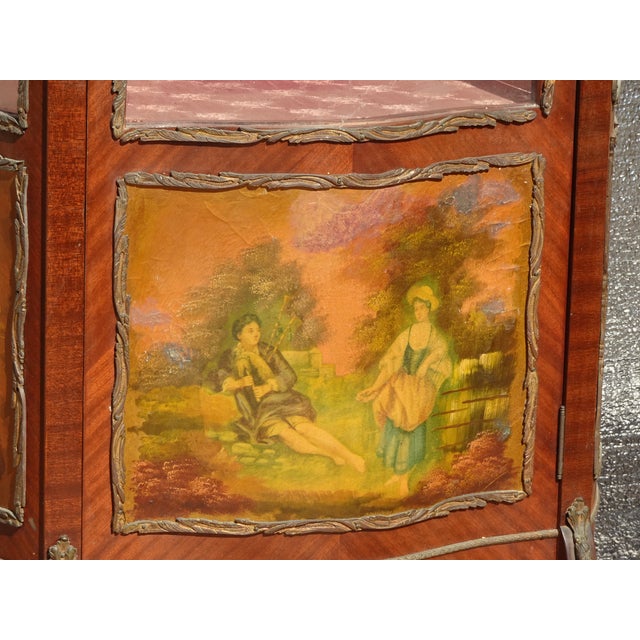 Vintage French Louis XV Vitrine Brass Curio Display Cabinet Made in Spain #2 For Sale - Image 9 of 16