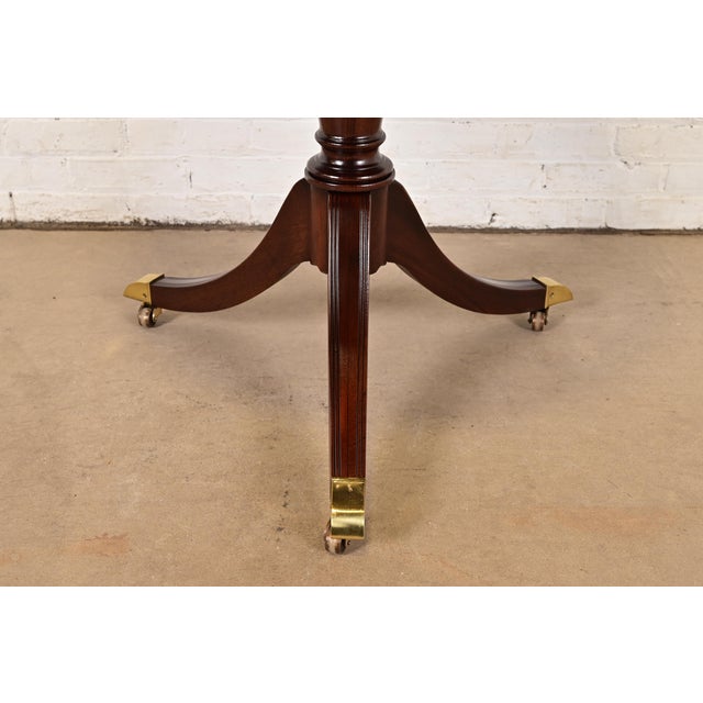 Baker Furniture Georgian Flame Mahogany Pedestal Drum Side Table or Tea Table, Newly Refinished For Sale - Image 12 of 14