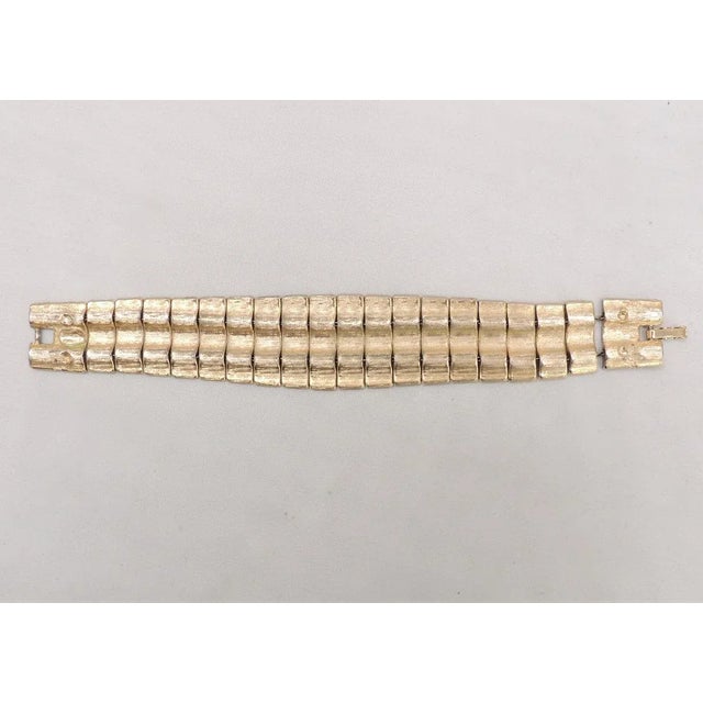 Modern Vintage 1980s Les Bernard Articulated Zebra Stripe Bracelet For Sale - Image 3 of 7