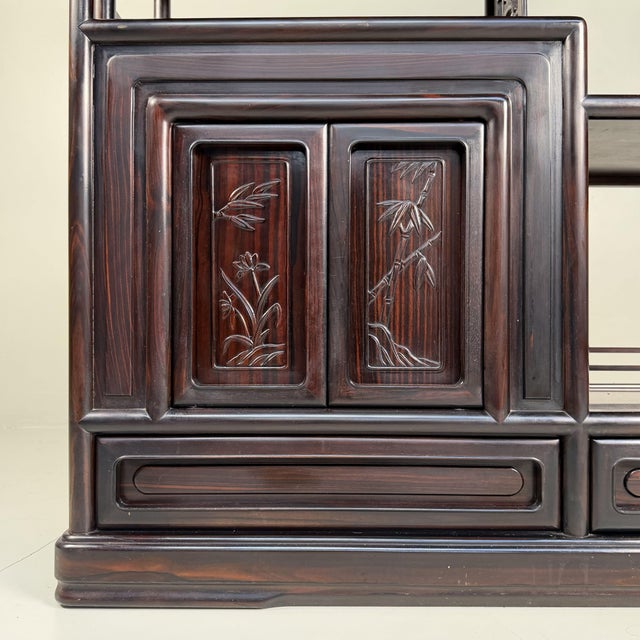 1930s Japanese Kazaridana Tana Display Cabinet, 1930s For Sale - Image 5 of 18