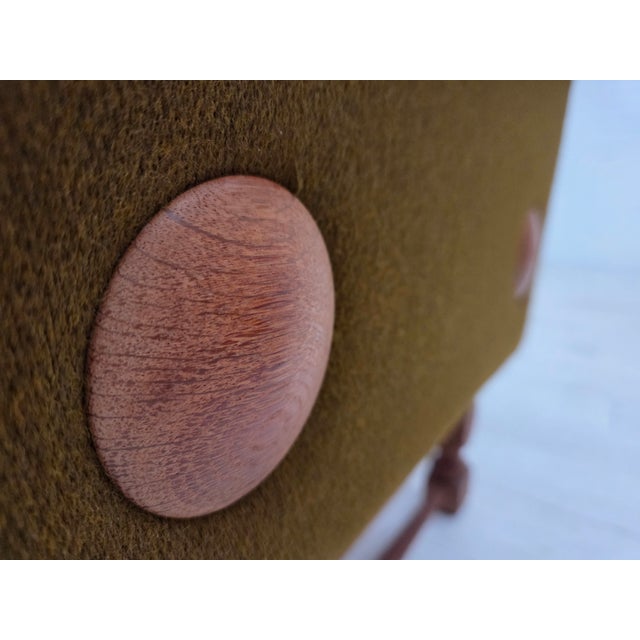 Green Danish 3-Seater Sofa in Furniture Wool and Oak Wood, 1970s For Sale - Image 8 of 17