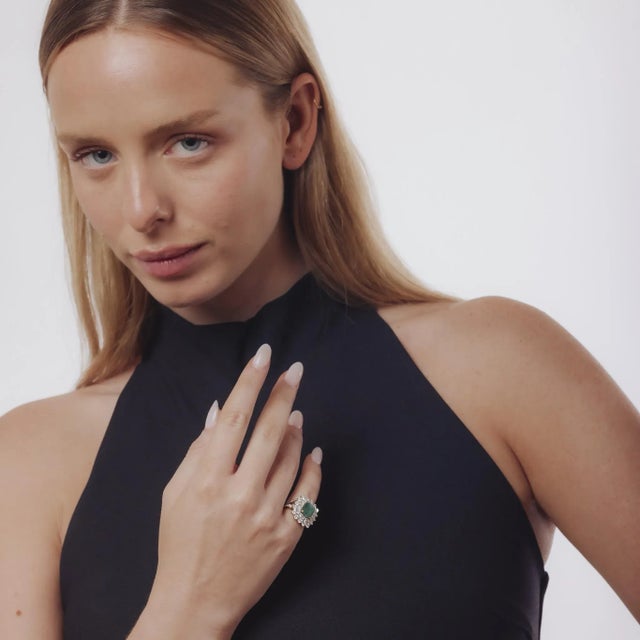 Modern Vintage 2.15 Carat Emerald Diamond 18k Yellow Gold Cocktail Ring, Size 4.5 For Sale - Image 3 of 7