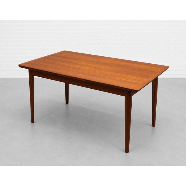 Danish Mid Century Modern Teak Dining Table, Hidden Leaves, C. 1960’s For Sale In New York - Image 6 of 14
