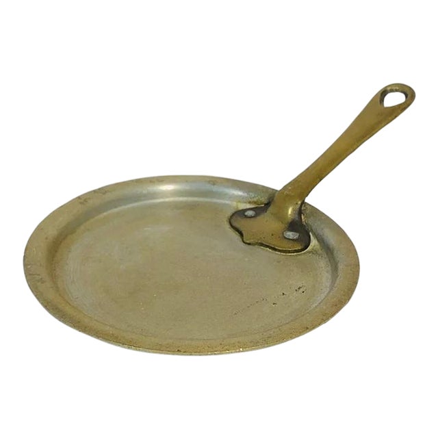1920s French Country Saucepan Lid With Brass Handle For Sale