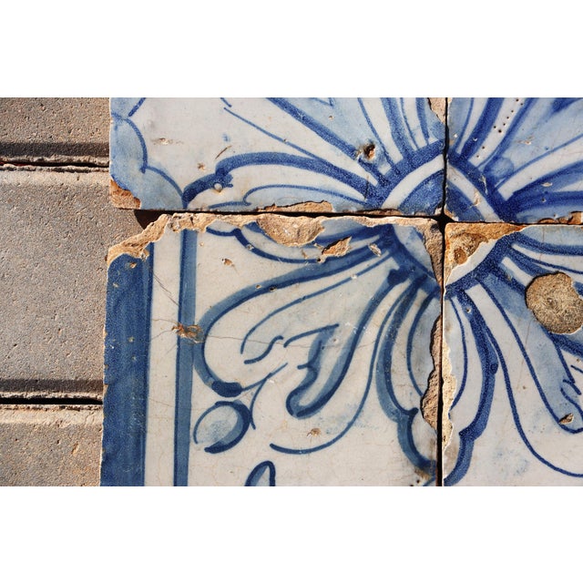 Blue 18th Century Portuguese Set of Four Tiles Blue & White Floral Geometric Panel Antique Hand Painted For Sale - Image 8 of 10