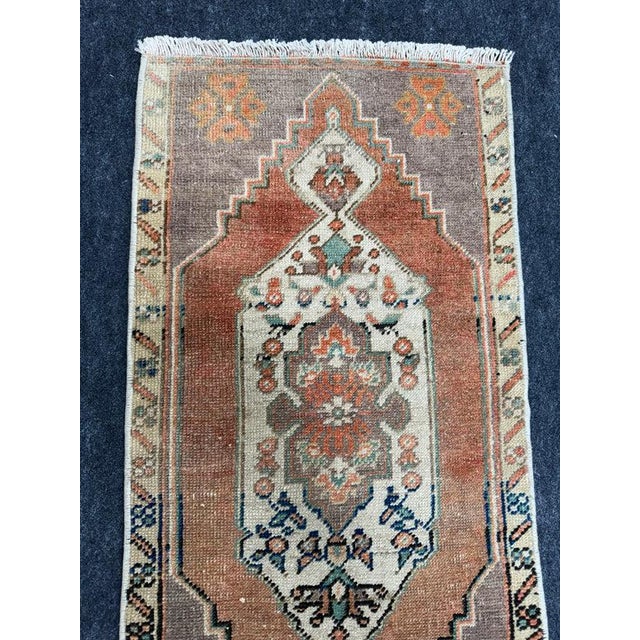 Turkish Yastik Rug 1'7" x 3' For Sale - Image 4 of 5
