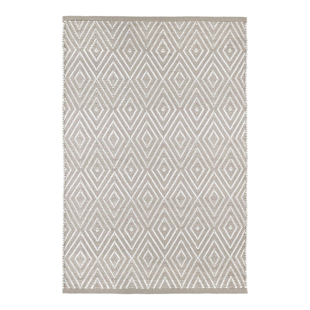 Dash & Albert by Annie Selke Diamond Platinum/White Indoor/Outdoor Rug, 6' x 9' For Sale