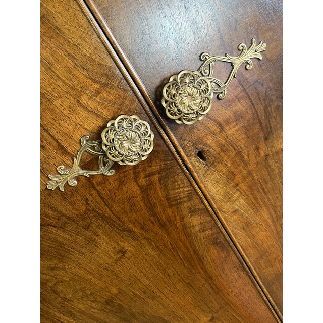 Mid 20th Century English Art Deco Wardrobe For Sale - Image 4 of 12