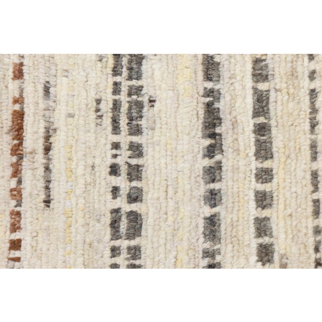 Cream Modern Moroccan Berber Style Abstract Wool Area Rug - Neutral Earth Tones For Sale - Image 8 of 9