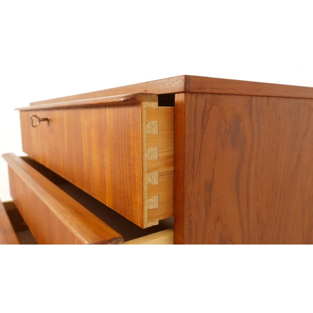 Vintage Danish Chest of 6 Drawers in Teak For Sale - Image 10 of 15