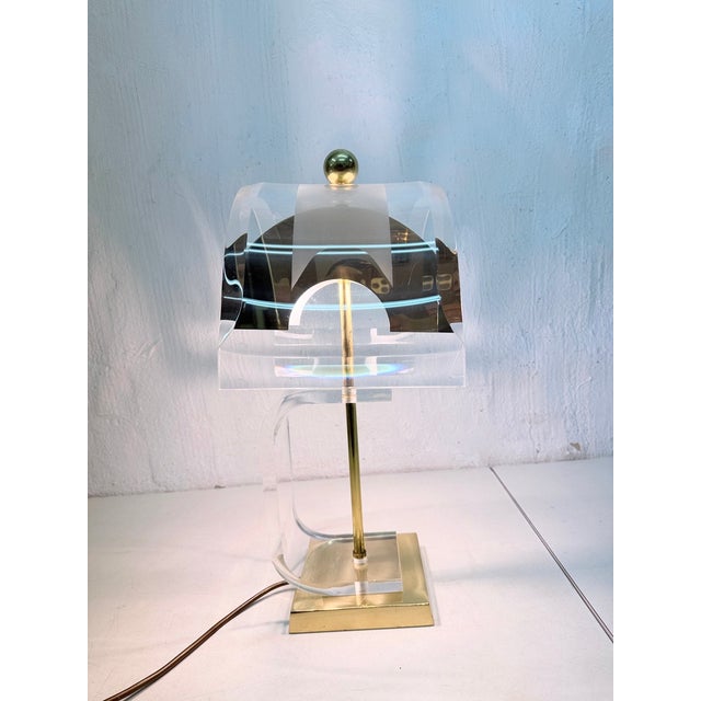 Hollywood Regency Table Lamp in Acrylic and Gold-Plated Metal, 1970s For Sale - Image 13 of 16