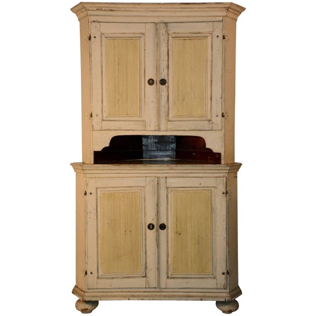 1790's Gustavian Corner Cupboard For Sale