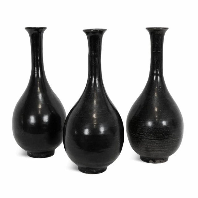 Modern Vintage Black Ceramic Swan Vase For Sale - Image 3 of 4