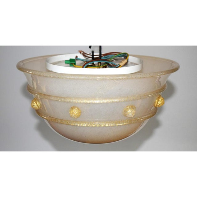 Glass Mouth-Blown Opalescent Glass and Gold Leaf Pendant Lamp from Barovier & Toso, 1960s For Sale - Image 7 of 10