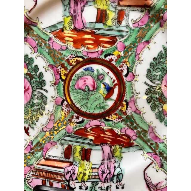 1930s Chinese Famille Rose Collectible Plate For Sale In Philadelphia - Image 6 of 7