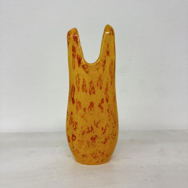 Bathing Suit Vase by Kjell Engman for Kosta Boda, Sweden, 1980s For Sale - Image 6 of 18