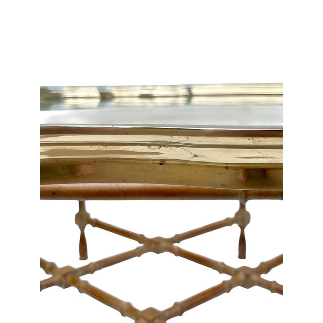 Vintage Hollywood Regency Faux Bamboo & Brass Scalloped Glass Tray Coffee Table, 42” Round For Sale - Image 13 of 17
