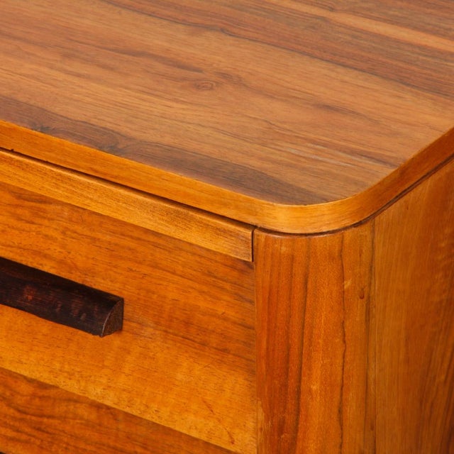 Walnut Chest of Drawers, 20th Century For Sale - Image 4 of 5