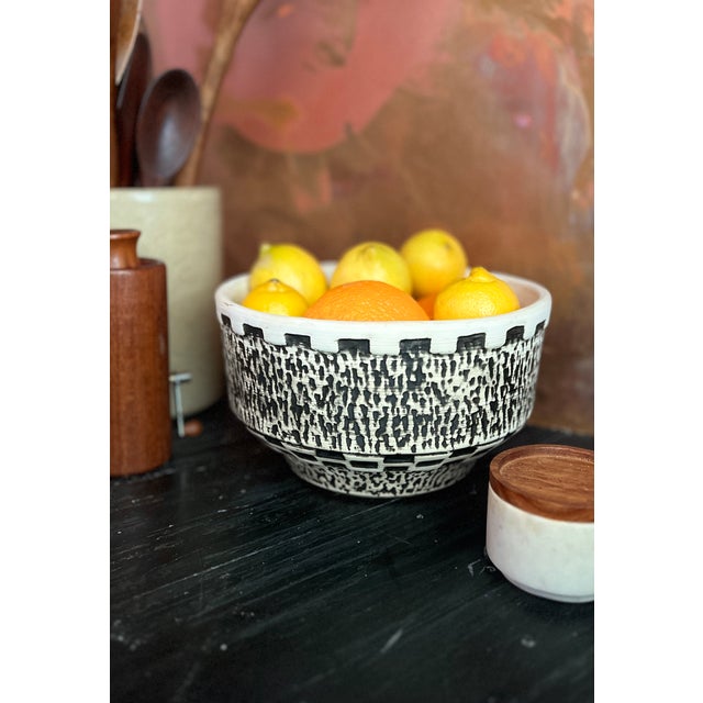 Mid-Century Modern 1960s Volcanic Style Pottery Bowl by Hekla Belfeld, Mid Century Scandanavian Style For Sale - Image 3 of 7