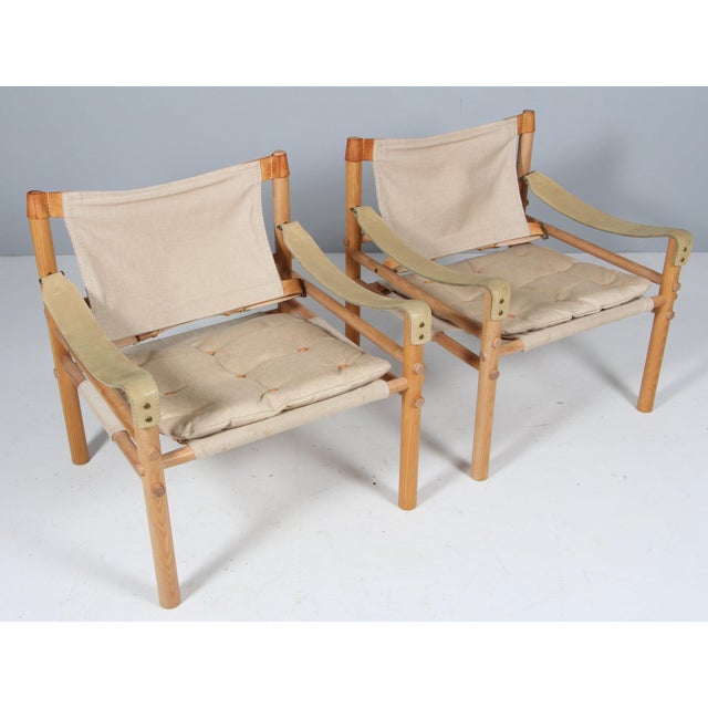 Arne Norell Scirocco Lounge Chairs with Table with Ash Frame and Leather Cushions from Arne Norell, 1970s, Set of 2 For Sale - Image 4 of 10