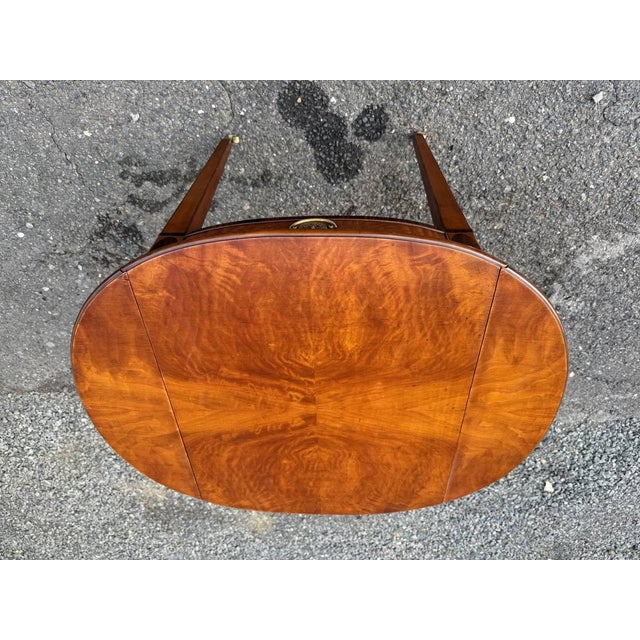 Vintage Federal-Style Burled Wood Pembroke Drop Leaf Side Table For Sale - Image 15 of 18