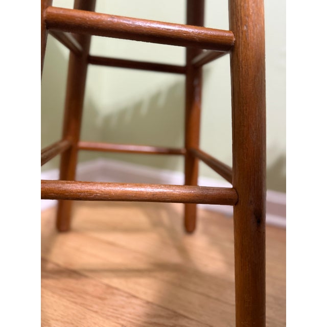 Tan Mid-Century Modern Slatted Wood Bar Stool in the Style of Arthur Umanoff For Sale - Image 8 of 10
