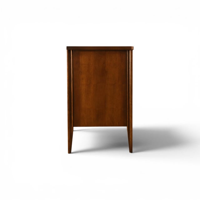 Broyhill Saga Vintage Mid Century Modern Buffet Credenza C. 1960s For Sale - Image 13 of 15