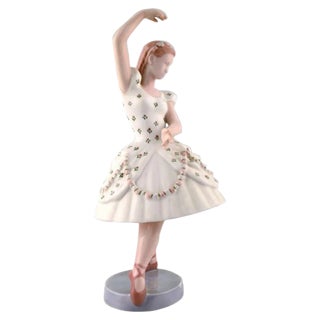 Number 2355 Columbine Porcelain Figurine from Bing & Grondahl For Sale