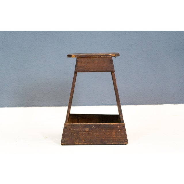Stool of Japanese origin, produced in Tokyo around 1920 by the Gunjuhin Kaisha factory. Clearly influenced by military...