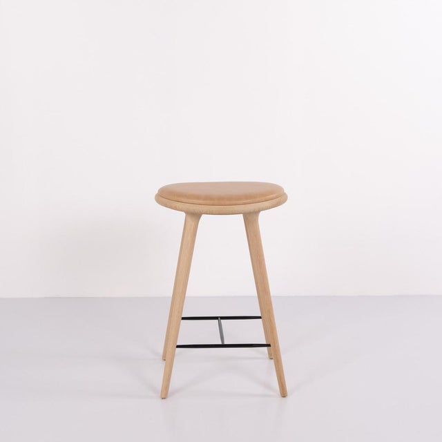 Mater Bar Stools in Oak and Natural Leather, Set of 2 For Sale - Image 4 of 9