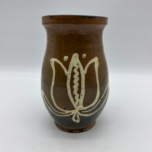19th Century French Regional Slipware Earthenware Pitcher With Tulip Motif For Sale - Image 17 of 17