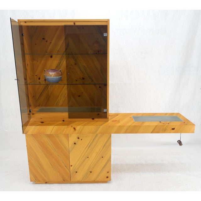 Milo Baughman Thayer Cogging Yew Wood Cantilever Console Chine Display Cabinet For Sale - Image 12 of 15