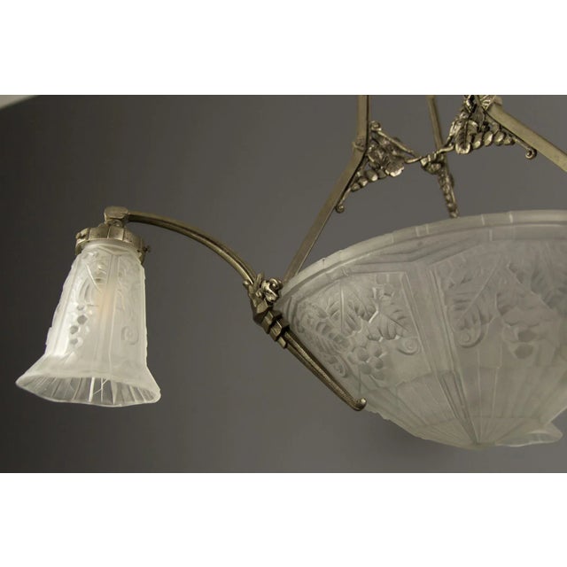 Frosted Glass and Bronze Chandelier from Maynadier Pierre, 1930s For Sale - Image 9 of 18