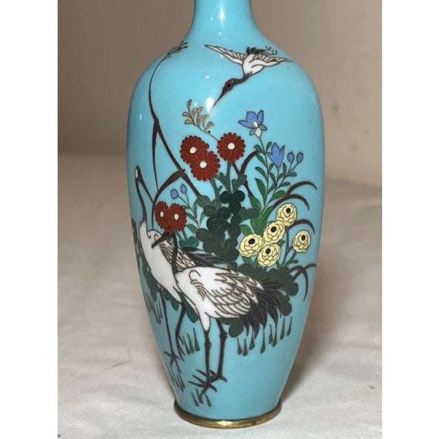 19th Century Antique 19th Century Japanese Meiji Cloiosnne Miniature Enamel Crane Blue Vase For Sale - Image 5 of 13