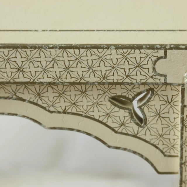 Hand-Painted Chinese Style Sofa Side Table For Sale In New York - Image 6 of 8