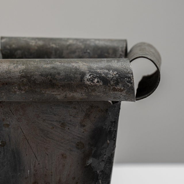 19th Century France Gray Metal Cachepot For Sale - Image 11 of 11