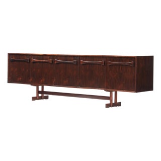 Brazilian Modern Rosewood Credenza With Bow Design by Novo Rumo, Brazil, 1960s For Sale