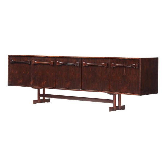 Brazilian Modern Rosewood Credenza With Bow Design by Novo Rumo, Brazil, 1960s For Sale