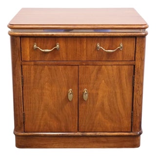 Thomasville Furniture Agenda Collection Solid Walnut MCM Mid Century Modern 25" Cabinet Nightstand 23411-820 For Sale