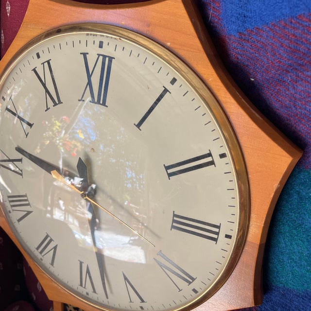 Mid-Century Modern Vintage United Clock Corp Octagon Electric Wall Clock For Sale - Image 3 of 12