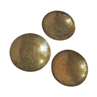 Vintage 1940s Brass Chinoiserie Bowls - Set of 3 For Sale