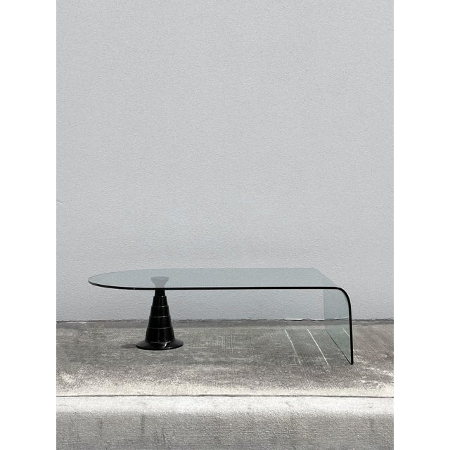 1980s Italian Waterfall Glass Coffee Table w/ Glossy Black Ceramic Ziggurat Pedestal. ☻Quantity: 1 ☻Item location: Miami,...