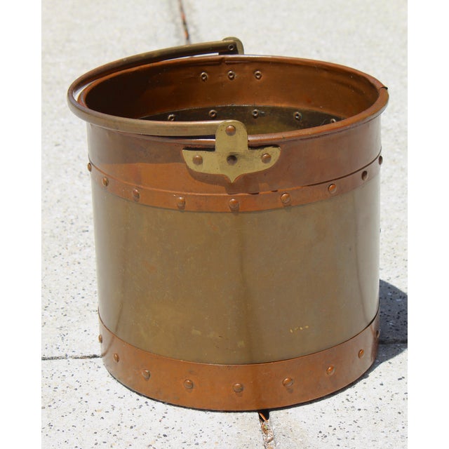 Antique English Copper & Brass Coal Bucket c.1890–1920 | Victorian Arts & Crafts Fireplace Log Holder, Rustic Planter, Decorative Storage For Sale - Image 4 of 14